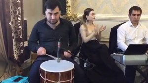 Зубаир и Бектемир - лезгинка барабан гармошка.