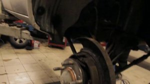 HYUNDAI TUCSON 2008г бензин МКПП пробег 87 тыс. Замена тормозных дисков и колодок.