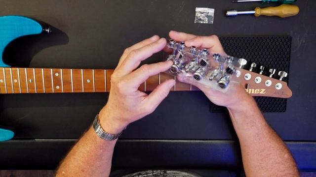 Ibanez AZ MM1 - New Tuners смотреть онлайн