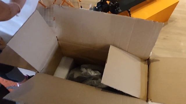 Unboxing do Monociclo Elétrico KingSong KS16S com Vivi Fernandez смотреть онлайн