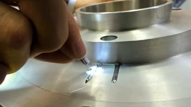 Импульсная лазерная наплавка