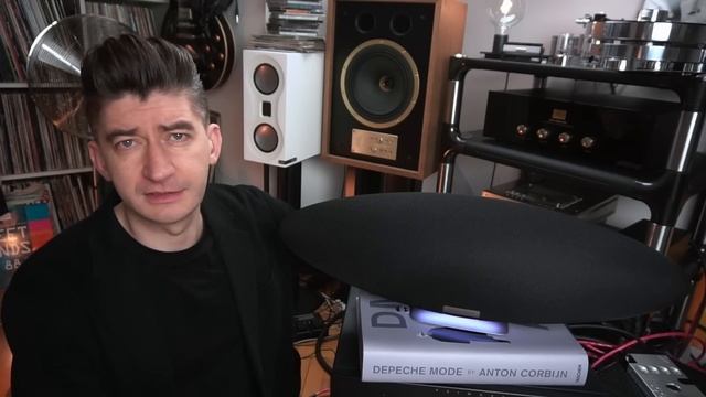 Беспроводная акустическая система Bowers&Wilkins Zeppelin и всемирная история звука для телефонов