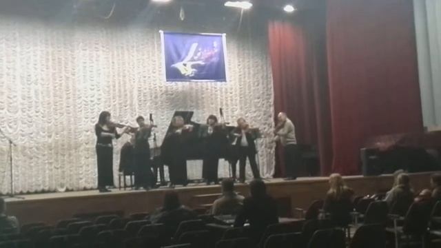 Украинская народная песня в обработке Гаврилова А.П. "Ой ходить сон" смотреть онлайн