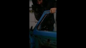 Как снять форточку на Газ 21
