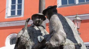 Нёрдлинген. Бавария. Фонтан на Рыночной площади .ПУТЕШЕСТВУЕМ