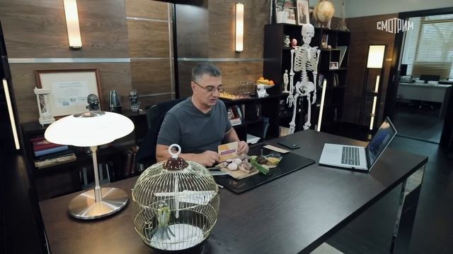 Доктор Мясников. Ходьба по льду, падения без травм, польза сала // Эфир от 20.01.2024
