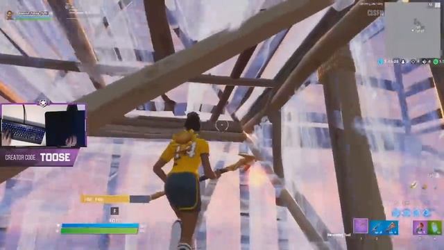 TOOSE И QVADO ИГРАЮТ 1НА1 БИЛДФАЙТ  КВАДО И ТУЗ ИГРАЮТ 1НА1