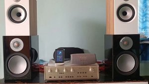 Monitor Audio Silver 100 with Accuphase E-204