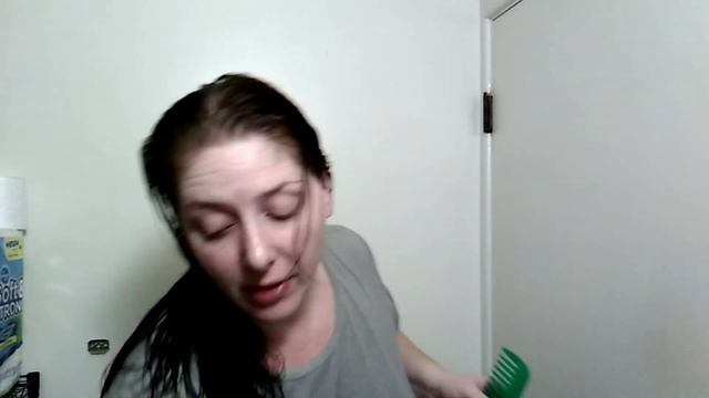 L'Oreal Protein Recharge Leave In Conditioner смотреть онлайн