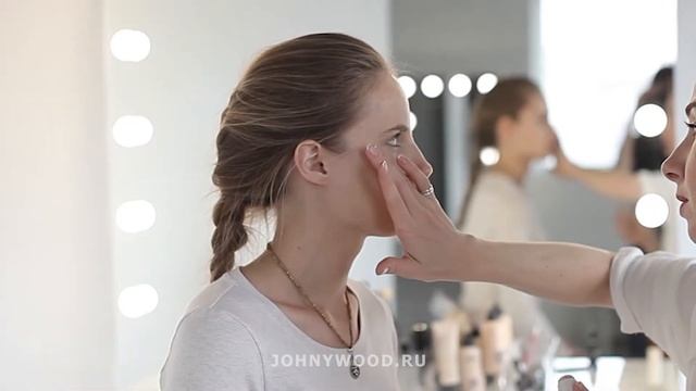 Идеальный тон для лета. Урок по макияжу для себя. смотреть онлайн