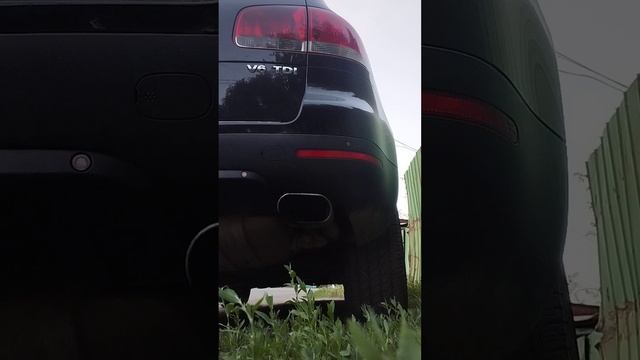 Звук выхлопа Volkswagen Touareg 3.0 TDI BKS - даунпайп. смотреть онлайн