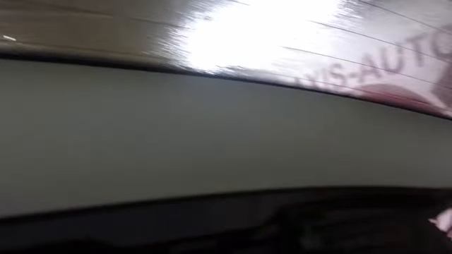 Формуем заднее стекло VW Touran