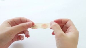 Пластырь для мозолей со стержнем.mp4