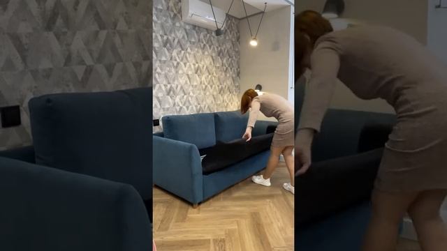 Адлер. Гастелло. Диван