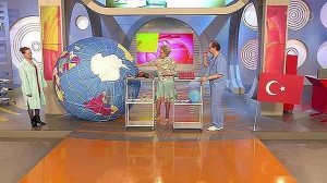 Три повода сходить к врачу перед отпуском. Прививк...у. Жить здорово! Фрагмент выпуска от 18.06.2014