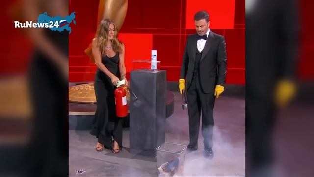 Дженнифер Энистон планирует усыновить ребенка