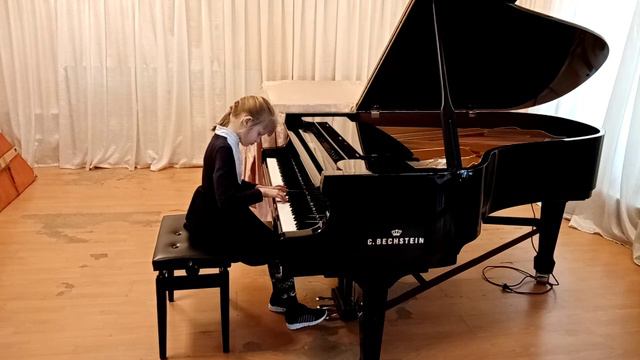 Котикова Таня, 8 лет, 2 класс, С. Майкопар, Колыбельная, преп. Т. И. Каблицкая.