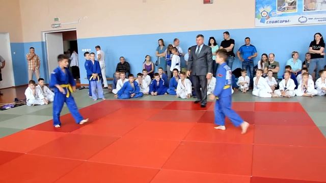 Потеев Артём. Схватка за 3 место на турнире в Бобовичах 24.05.19. смотреть онлайн