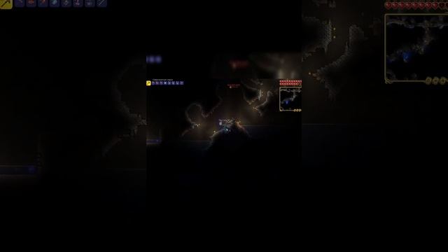 Случайно нашёл золотой сундук в террарии!!! #Shorts #terraria #террария