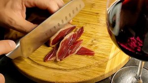 Сыровяленая утиная грудка