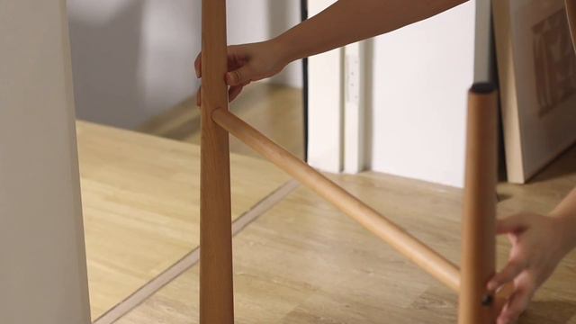 Mitten Studio's Introduction of how to assembly Charlie folding table смотреть онлайн