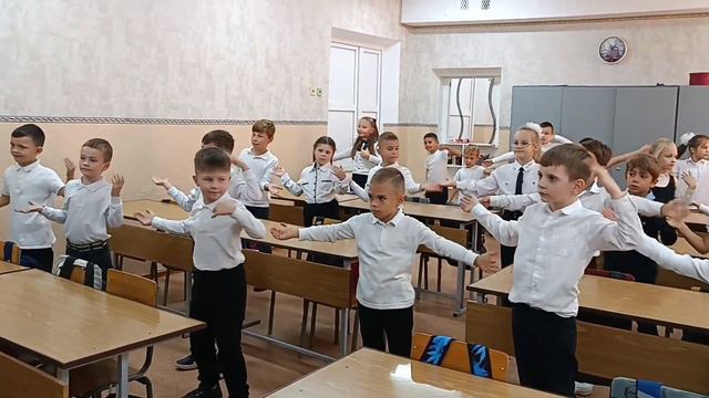 Танец ко дню учителя "Самые лучшие" смотреть онлайн