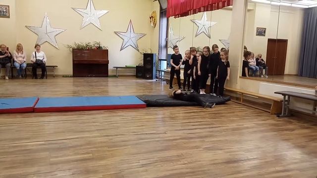 Студия "Точка ритма", колбасный конвейер (разминка) смотреть онлайн