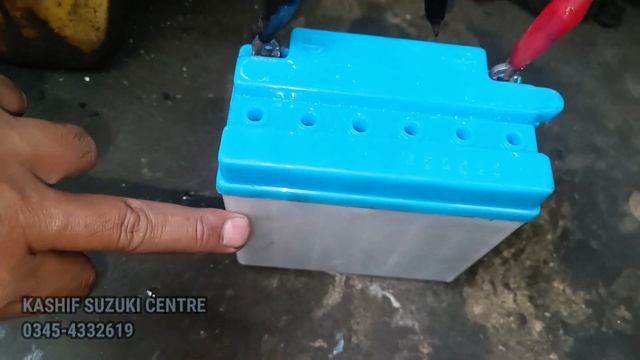 SUZUKI GS 150 NEW BATTERY INSTALLATION at home || kashif suzuki centre ||
