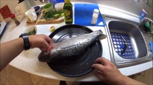 Форель запеченная на углях.