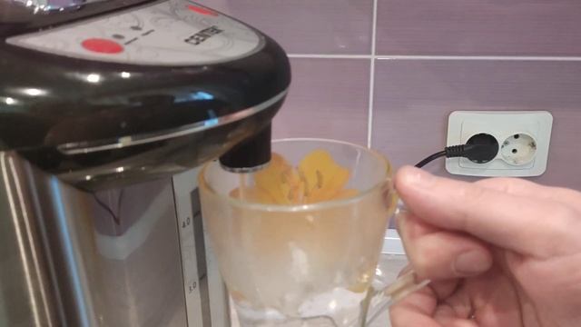 Демонстрация работы рычага подачи воды Centek CT-1083 смотреть онлайн