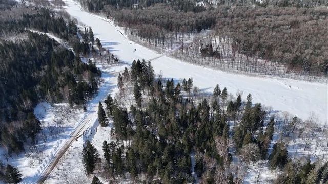 Зимняя рыбалка на Дальнем Востоке. Эксклюзивные кадры рыбалки с дрона. Ловля ленка в тайге. смотреть онлайн
