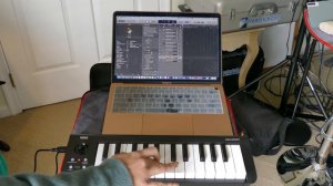 Korg microKEY 25 USB MIDI Keyboard in 4k UHD