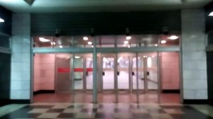 Москва 1255 станция метро Воробьёвы горы осень утро