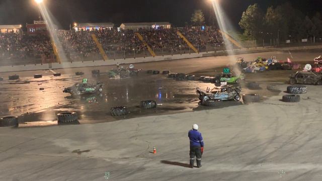 Wreckfest 4 stateline speedway 2019 full size car смотреть онлайн