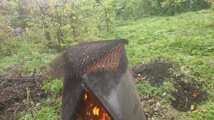 Сжигание веток в "бочке" на дачах и дома
