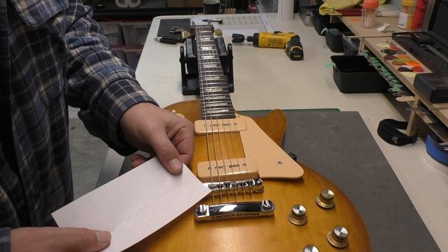2011 Gibson Les Paul 60's Tribute Guitar - looking good in Honeyburst! Needs a setup... смотреть онлайн