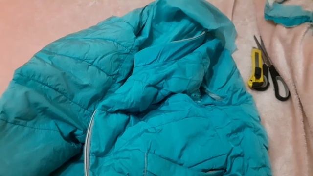 Сделать из куртки жилет - очень легко! Make a vest out of a jacket-very easy! смотреть онлайн