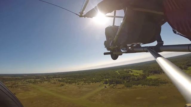 Очень шустрый дельталёт, красивый ракурс. GoPro качество смотреть онлайн