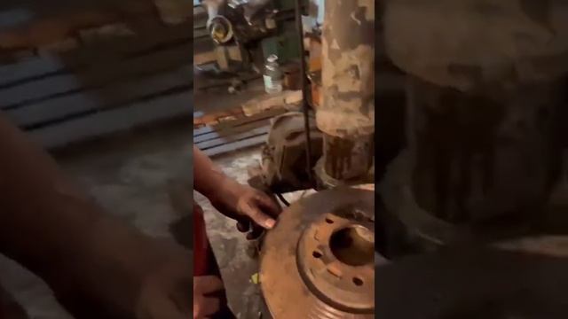 Перфорация тормозного диска своими руками для нашего друга смотреть онлайн