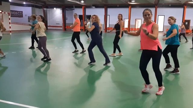 "DIME QUE ME QUIERES" ZUMBA coreo by Julia Ramos. Pakito Torres @FranElNino смотреть онлайн