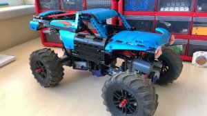 Монстр трак из лего техник 4х4