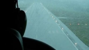 Посадка в международном аэропорту Сан-Хосе, Коста-Рика