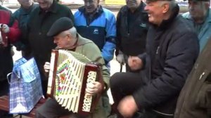 Гармоністи Кременчука  А дівчинка Надя