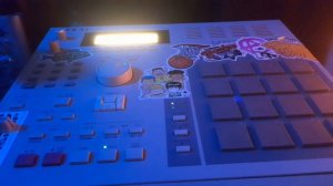 make beat on akai mpc 2000