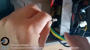 How to replace battery pack for Ninebot Segway Max G30 electric scooter?
