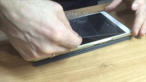 Меняем защитное стекло на планшете Huawei MediaPad M3 8.4"
