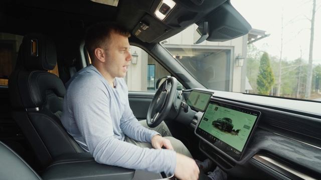 The Ultimate Rivian R1T Review: Everything You Need to Know смотреть онлайн