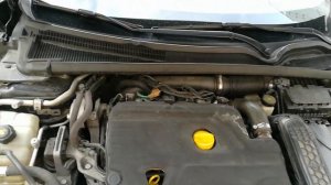 Звук и картерные газы из под маслозаливной горловины мотор R9M 1.6 dCi 452 biturbo. Шум цепи.