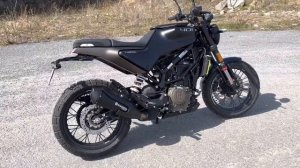 Husqvarna Svartpilen 401 2023 Soundcheck & Walkaround