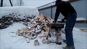 Приспособление для колки дров.